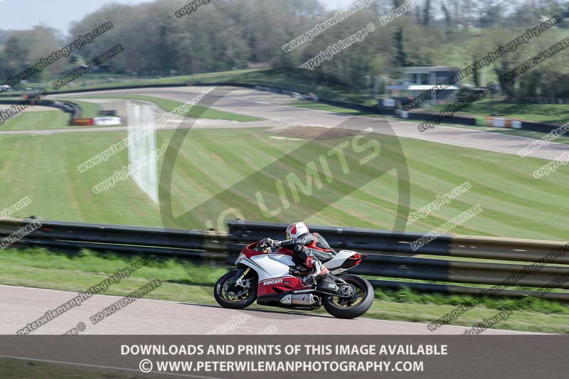 cadwell park;cadwell park photographs;cadwell trackday photographs;enduro digital images;event digital images;eventdigitalimages;peter wileman photography;racing digital images;trackday digital images;trackday photos