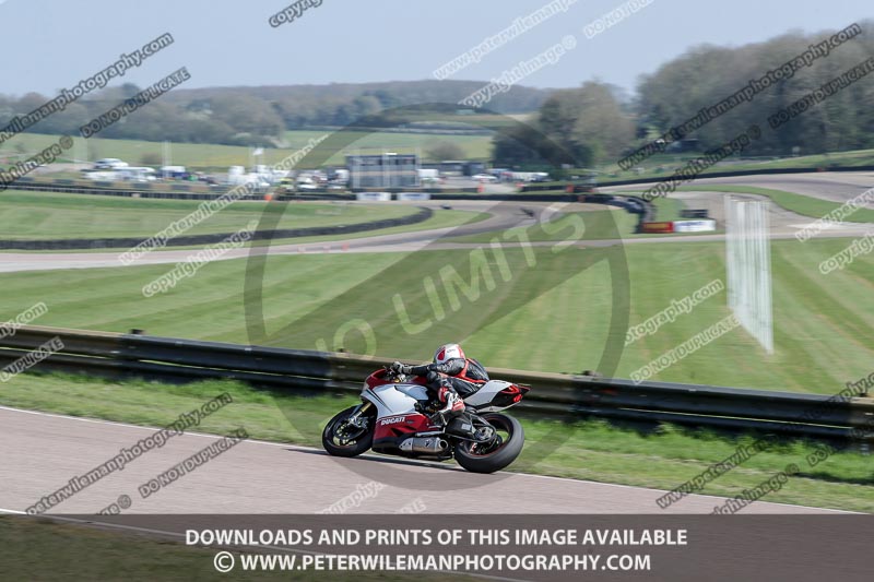 cadwell park;cadwell park photographs;cadwell trackday photographs;enduro digital images;event digital images;eventdigitalimages;peter wileman photography;racing digital images;trackday digital images;trackday photos