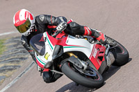 cadwell-park;cadwell-park-photographs;cadwell-trackday-photographs;enduro-digital-images;event-digital-images;eventdigitalimages;peter-wileman-photography;racing-digital-images;trackday-digital-images;trackday-photos