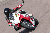 cadwell-park;cadwell-park-photographs;cadwell-trackday-photographs;enduro-digital-images;event-digital-images;eventdigitalimages;peter-wileman-photography;racing-digital-images;trackday-digital-images;trackday-photos