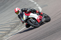 cadwell-park;cadwell-park-photographs;cadwell-trackday-photographs;enduro-digital-images;event-digital-images;eventdigitalimages;peter-wileman-photography;racing-digital-images;trackday-digital-images;trackday-photos