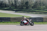 cadwell-park;cadwell-park-photographs;cadwell-trackday-photographs;enduro-digital-images;event-digital-images;eventdigitalimages;peter-wileman-photography;racing-digital-images;trackday-digital-images;trackday-photos
