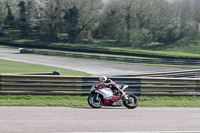 cadwell-park;cadwell-park-photographs;cadwell-trackday-photographs;enduro-digital-images;event-digital-images;eventdigitalimages;peter-wileman-photography;racing-digital-images;trackday-digital-images;trackday-photos