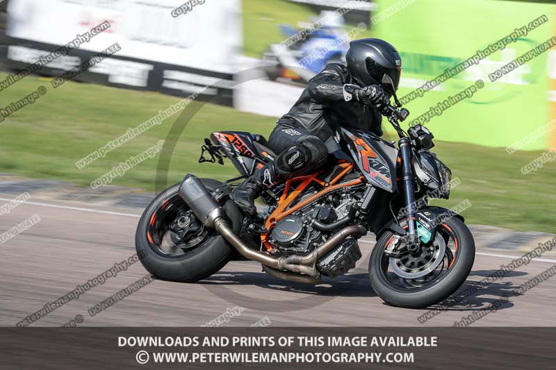 cadwell park;cadwell park photographs;cadwell trackday photographs;enduro digital images;event digital images;eventdigitalimages;peter wileman photography;racing digital images;trackday digital images;trackday photos