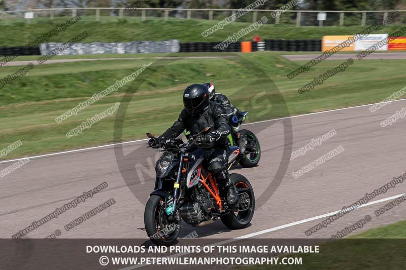 cadwell park;cadwell park photographs;cadwell trackday photographs;enduro digital images;event digital images;eventdigitalimages;peter wileman photography;racing digital images;trackday digital images;trackday photos