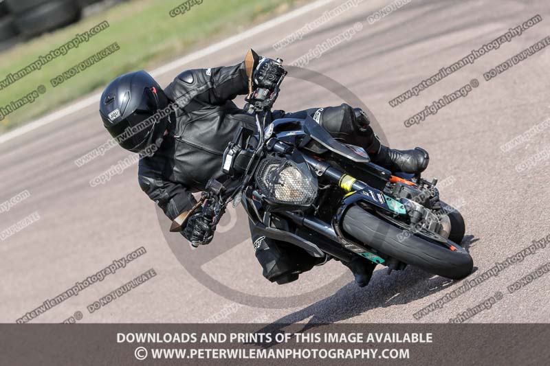 cadwell park;cadwell park photographs;cadwell trackday photographs;enduro digital images;event digital images;eventdigitalimages;peter wileman photography;racing digital images;trackday digital images;trackday photos