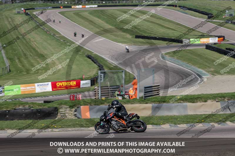 cadwell park;cadwell park photographs;cadwell trackday photographs;enduro digital images;event digital images;eventdigitalimages;peter wileman photography;racing digital images;trackday digital images;trackday photos
