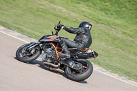 cadwell-park;cadwell-park-photographs;cadwell-trackday-photographs;enduro-digital-images;event-digital-images;eventdigitalimages;peter-wileman-photography;racing-digital-images;trackday-digital-images;trackday-photos