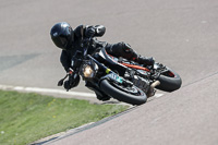 cadwell-park;cadwell-park-photographs;cadwell-trackday-photographs;enduro-digital-images;event-digital-images;eventdigitalimages;peter-wileman-photography;racing-digital-images;trackday-digital-images;trackday-photos