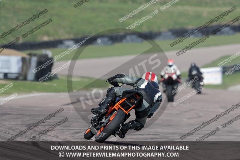 cadwell park;cadwell park photographs;cadwell trackday photographs;enduro digital images;event digital images;eventdigitalimages;peter wileman photography;racing digital images;trackday digital images;trackday photos