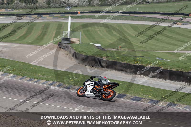 cadwell park;cadwell park photographs;cadwell trackday photographs;enduro digital images;event digital images;eventdigitalimages;peter wileman photography;racing digital images;trackday digital images;trackday photos