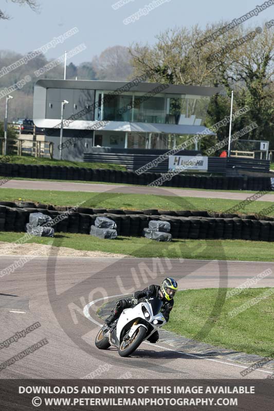 cadwell park;cadwell park photographs;cadwell trackday photographs;enduro digital images;event digital images;eventdigitalimages;peter wileman photography;racing digital images;trackday digital images;trackday photos