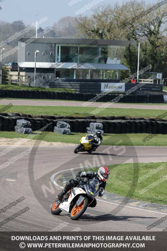 cadwell park;cadwell park photographs;cadwell trackday photographs;enduro digital images;event digital images;eventdigitalimages;peter wileman photography;racing digital images;trackday digital images;trackday photos
