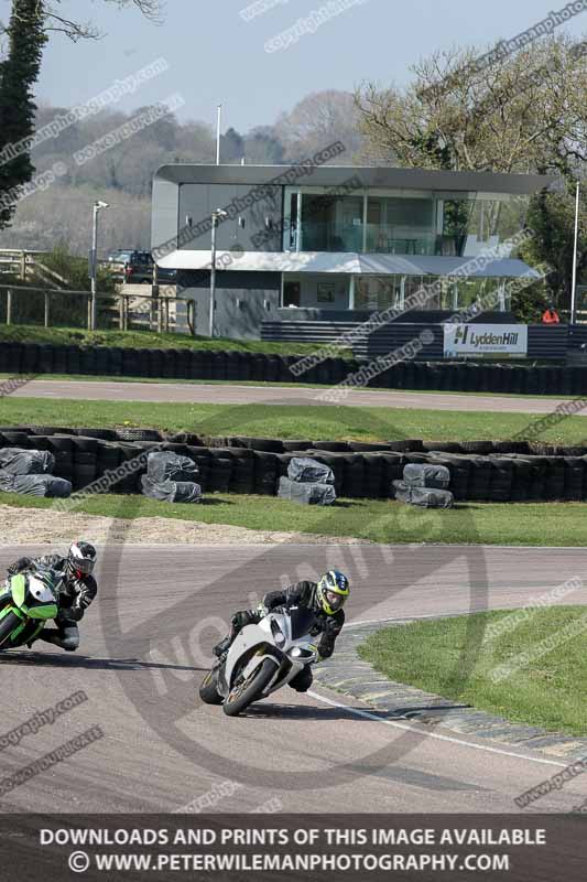 cadwell park;cadwell park photographs;cadwell trackday photographs;enduro digital images;event digital images;eventdigitalimages;peter wileman photography;racing digital images;trackday digital images;trackday photos