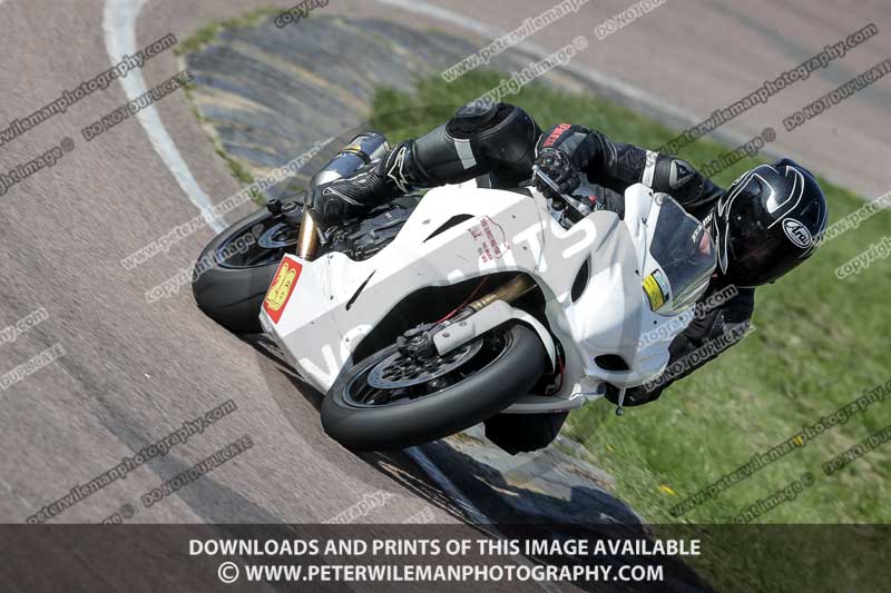 cadwell park;cadwell park photographs;cadwell trackday photographs;enduro digital images;event digital images;eventdigitalimages;peter wileman photography;racing digital images;trackday digital images;trackday photos