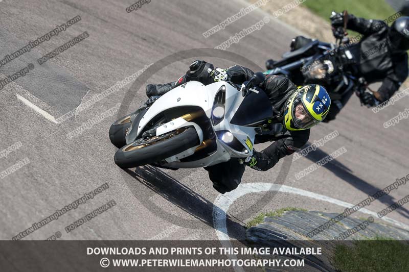 cadwell park;cadwell park photographs;cadwell trackday photographs;enduro digital images;event digital images;eventdigitalimages;peter wileman photography;racing digital images;trackday digital images;trackday photos