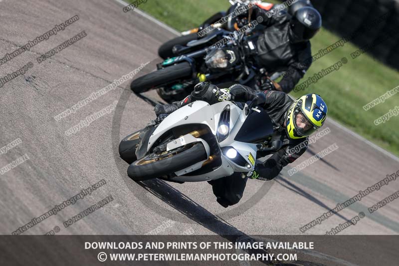 cadwell park;cadwell park photographs;cadwell trackday photographs;enduro digital images;event digital images;eventdigitalimages;peter wileman photography;racing digital images;trackday digital images;trackday photos