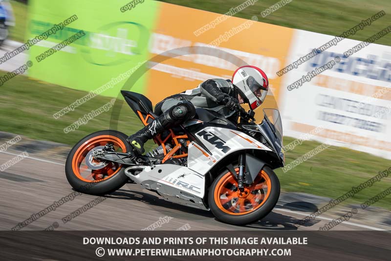 cadwell park;cadwell park photographs;cadwell trackday photographs;enduro digital images;event digital images;eventdigitalimages;peter wileman photography;racing digital images;trackday digital images;trackday photos