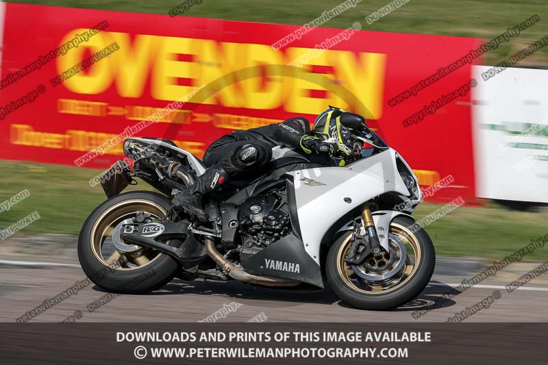 cadwell park;cadwell park photographs;cadwell trackday photographs;enduro digital images;event digital images;eventdigitalimages;peter wileman photography;racing digital images;trackday digital images;trackday photos