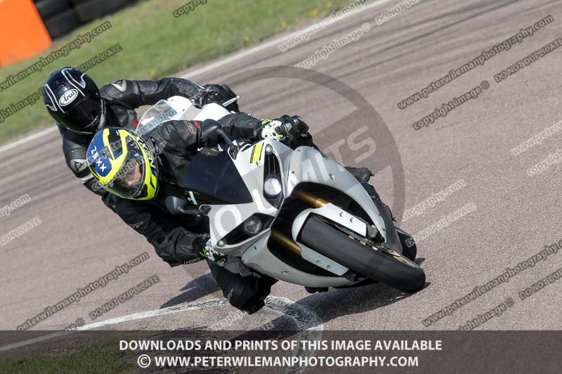 cadwell park;cadwell park photographs;cadwell trackday photographs;enduro digital images;event digital images;eventdigitalimages;peter wileman photography;racing digital images;trackday digital images;trackday photos