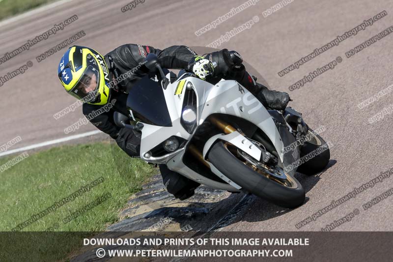 cadwell park;cadwell park photographs;cadwell trackday photographs;enduro digital images;event digital images;eventdigitalimages;peter wileman photography;racing digital images;trackday digital images;trackday photos
