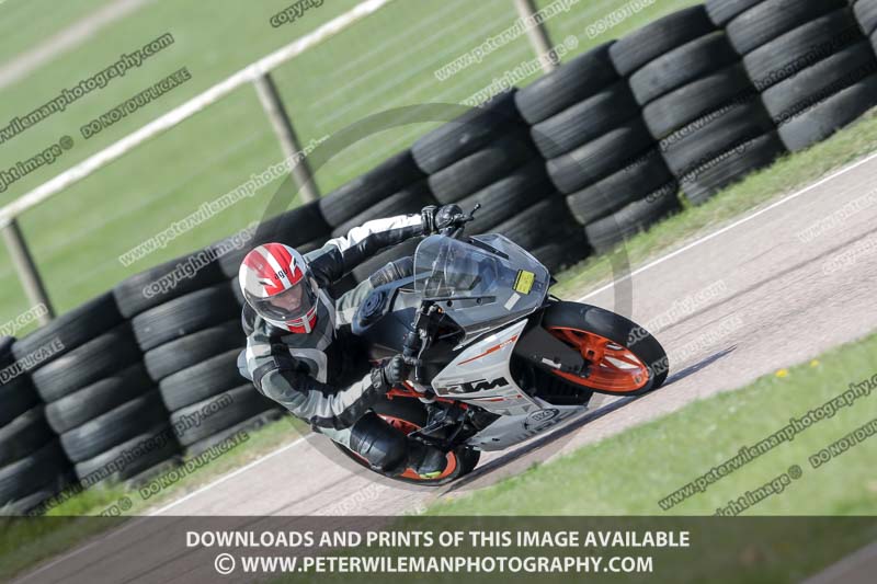 cadwell park;cadwell park photographs;cadwell trackday photographs;enduro digital images;event digital images;eventdigitalimages;peter wileman photography;racing digital images;trackday digital images;trackday photos