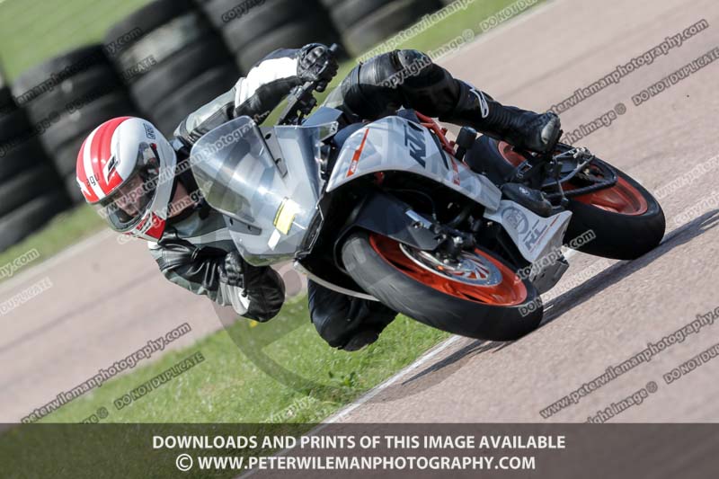 cadwell park;cadwell park photographs;cadwell trackday photographs;enduro digital images;event digital images;eventdigitalimages;peter wileman photography;racing digital images;trackday digital images;trackday photos