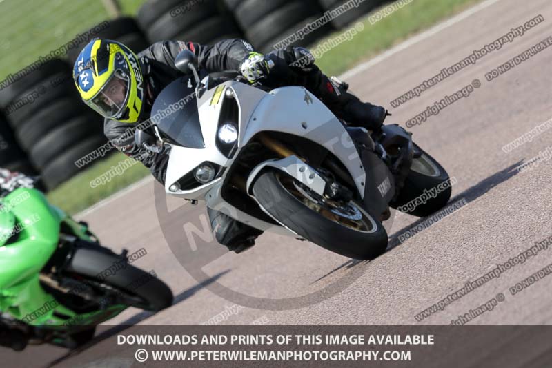 cadwell park;cadwell park photographs;cadwell trackday photographs;enduro digital images;event digital images;eventdigitalimages;peter wileman photography;racing digital images;trackday digital images;trackday photos