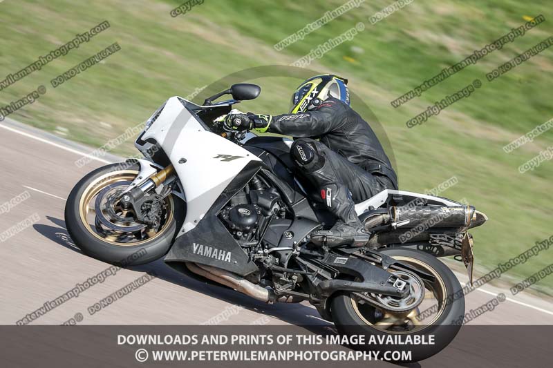 cadwell park;cadwell park photographs;cadwell trackday photographs;enduro digital images;event digital images;eventdigitalimages;peter wileman photography;racing digital images;trackday digital images;trackday photos