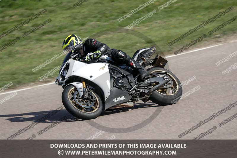 cadwell park;cadwell park photographs;cadwell trackday photographs;enduro digital images;event digital images;eventdigitalimages;peter wileman photography;racing digital images;trackday digital images;trackday photos