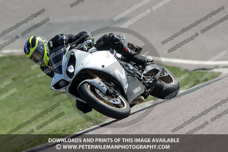 cadwell park;cadwell park photographs;cadwell trackday photographs;enduro digital images;event digital images;eventdigitalimages;peter wileman photography;racing digital images;trackday digital images;trackday photos