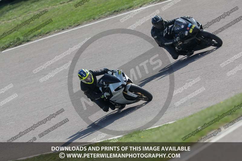 cadwell park;cadwell park photographs;cadwell trackday photographs;enduro digital images;event digital images;eventdigitalimages;peter wileman photography;racing digital images;trackday digital images;trackday photos