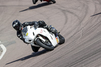 cadwell-park;cadwell-park-photographs;cadwell-trackday-photographs;enduro-digital-images;event-digital-images;eventdigitalimages;peter-wileman-photography;racing-digital-images;trackday-digital-images;trackday-photos