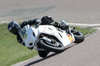 cadwell-park;cadwell-park-photographs;cadwell-trackday-photographs;enduro-digital-images;event-digital-images;eventdigitalimages;peter-wileman-photography;racing-digital-images;trackday-digital-images;trackday-photos