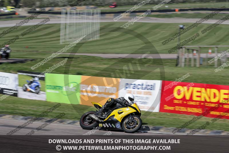 cadwell park;cadwell park photographs;cadwell trackday photographs;enduro digital images;event digital images;eventdigitalimages;peter wileman photography;racing digital images;trackday digital images;trackday photos