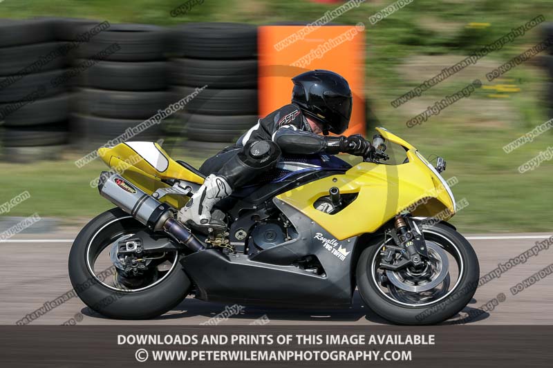 cadwell park;cadwell park photographs;cadwell trackday photographs;enduro digital images;event digital images;eventdigitalimages;peter wileman photography;racing digital images;trackday digital images;trackday photos