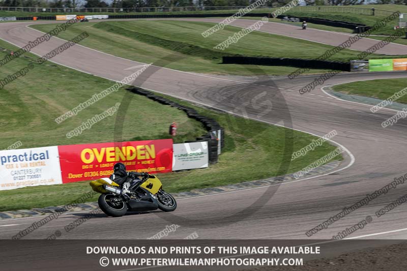 cadwell park;cadwell park photographs;cadwell trackday photographs;enduro digital images;event digital images;eventdigitalimages;peter wileman photography;racing digital images;trackday digital images;trackday photos