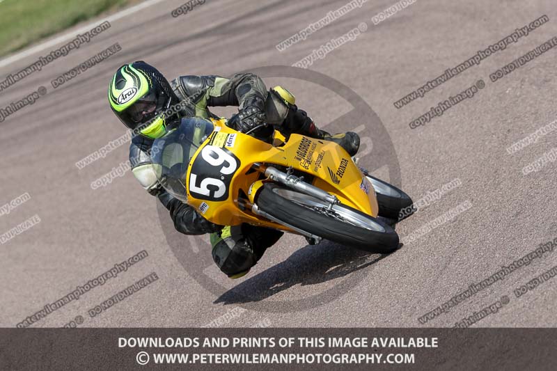 cadwell park;cadwell park photographs;cadwell trackday photographs;enduro digital images;event digital images;eventdigitalimages;peter wileman photography;racing digital images;trackday digital images;trackday photos