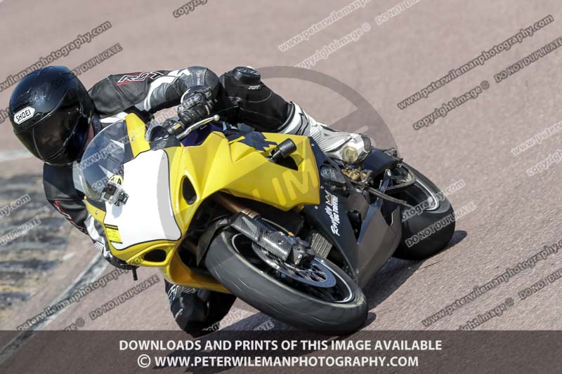 cadwell park;cadwell park photographs;cadwell trackday photographs;enduro digital images;event digital images;eventdigitalimages;peter wileman photography;racing digital images;trackday digital images;trackday photos