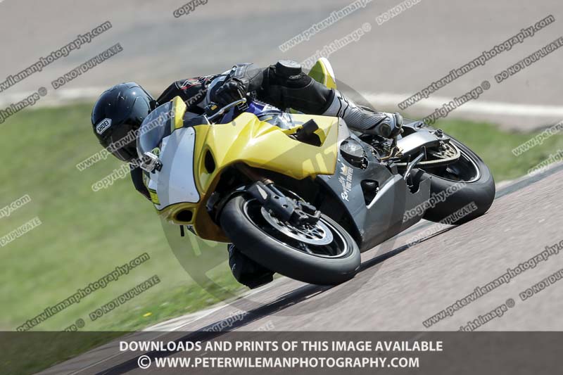 cadwell park;cadwell park photographs;cadwell trackday photographs;enduro digital images;event digital images;eventdigitalimages;peter wileman photography;racing digital images;trackday digital images;trackday photos