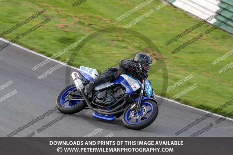 cadwell no limits trackday;cadwell park;cadwell park photographs;cadwell trackday photographs;enduro digital images;event digital images;eventdigitalimages;no limits trackdays;peter wileman photography;racing digital images;trackday digital images;trackday photos