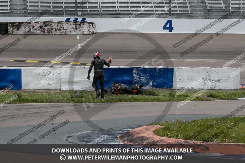 Rockingham no limits trackday;enduro digital images;event digital images;eventdigitalimages;no limits trackdays;peter wileman photography;racing digital images;rockingham raceway northamptonshire;rockingham trackday photographs;trackday digital images;trackday photos