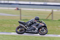 Rockingham-no-limits-trackday;enduro-digital-images;event-digital-images;eventdigitalimages;no-limits-trackdays;peter-wileman-photography;racing-digital-images;rockingham-raceway-northamptonshire;rockingham-trackday-photographs;trackday-digital-images;trackday-photos