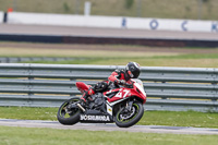 Rockingham-no-limits-trackday;enduro-digital-images;event-digital-images;eventdigitalimages;no-limits-trackdays;peter-wileman-photography;racing-digital-images;rockingham-raceway-northamptonshire;rockingham-trackday-photographs;trackday-digital-images;trackday-photos