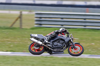 Rockingham-no-limits-trackday;enduro-digital-images;event-digital-images;eventdigitalimages;no-limits-trackdays;peter-wileman-photography;racing-digital-images;rockingham-raceway-northamptonshire;rockingham-trackday-photographs;trackday-digital-images;trackday-photos