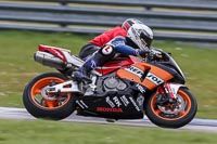 Rockingham-no-limits-trackday;enduro-digital-images;event-digital-images;eventdigitalimages;no-limits-trackdays;peter-wileman-photography;racing-digital-images;rockingham-raceway-northamptonshire;rockingham-trackday-photographs;trackday-digital-images;trackday-photos