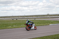 Rockingham-no-limits-trackday;enduro-digital-images;event-digital-images;eventdigitalimages;no-limits-trackdays;peter-wileman-photography;racing-digital-images;rockingham-raceway-northamptonshire;rockingham-trackday-photographs;trackday-digital-images;trackday-photos