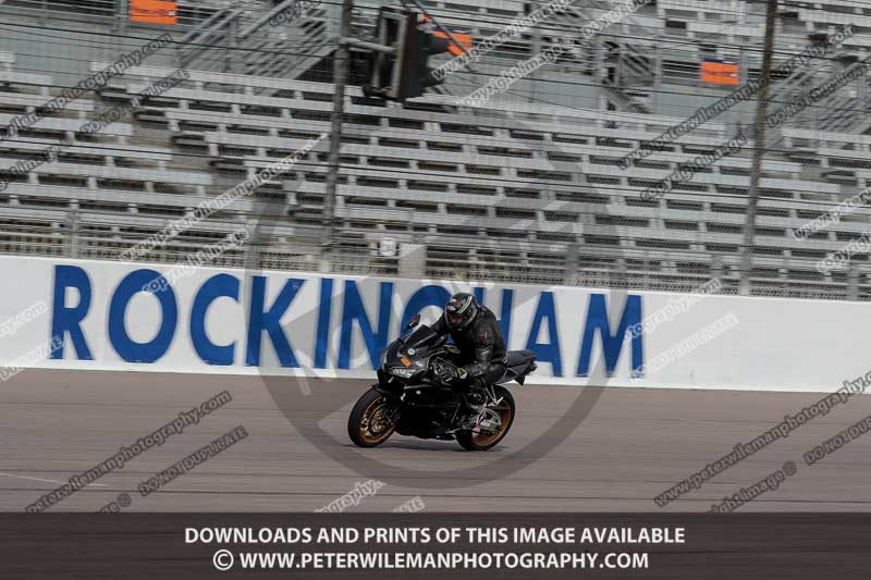 Rockingham no limits trackday;enduro digital images;event digital images;eventdigitalimages;no limits trackdays;peter wileman photography;racing digital images;rockingham raceway northamptonshire;rockingham trackday photographs;trackday digital images;trackday photos