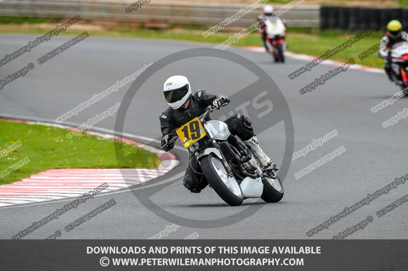 enduro digital images;event digital images;eventdigitalimages;mallory park;mallory park photographs;mallory park trackday;mallory park trackday photographs;no limits trackdays;peter wileman photography;racing digital images;trackday digital images;trackday photos