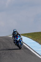 donington-no-limits-trackday;donington-park-photographs;donington-trackday-photographs;no-limits-trackdays;peter-wileman-photography;trackday-digital-images;trackday-photos